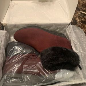 DKNY     ABRI  WEDGE BOOTIE FOR   DKNY